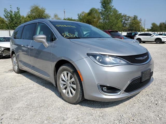 CHRYSLER PACIFICA T 2017 with VIN 2C4RC1BGXHR523851 - Photo from auction