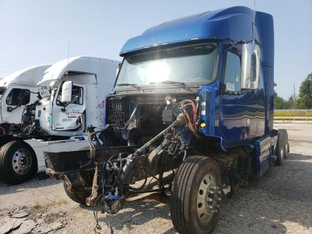 Photo 2 from auction – 2016 VOLVO VN VNL with VIN 4V4NC9EH0GN964633