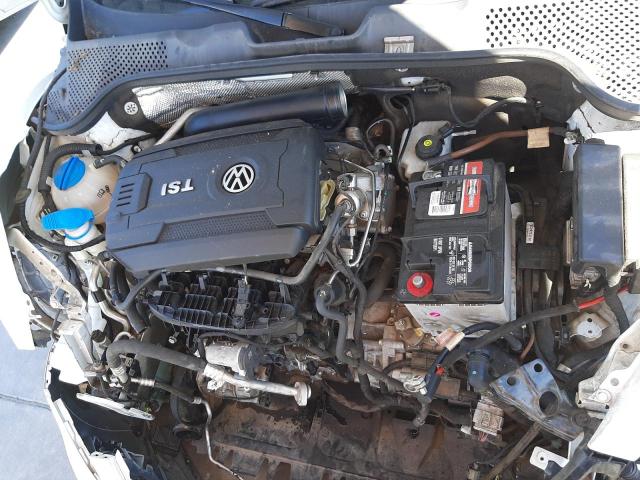 Photo 7 from auction – 2017 VOLKSWAGEN BEETLE SE with VIN 3VWJ17AT9HM615669