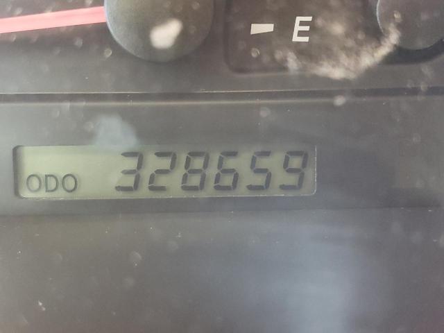 Photo 8 from auction – 2002 TOYOTA CAMRY LE with VIN 4T1BE32KX2U608240