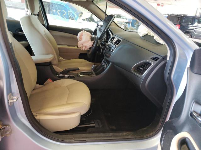 Photo 5 from auction – 2013 CHRYSLER 200 TOURIN with VIN 1C3CCBBB3DN571106