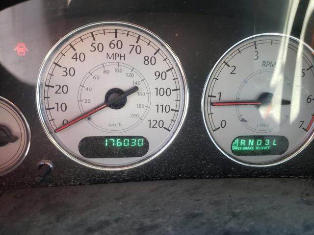 Photo 8 from auction – 2005 CHRYSLER TOWN & COU with VIN 2C8GP64L45R586859
