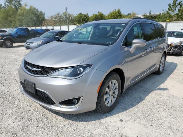 Photo 2 from auction – 2017 CHRYSLER PACIFICA T with VIN 2C4RC1BGXHR523851