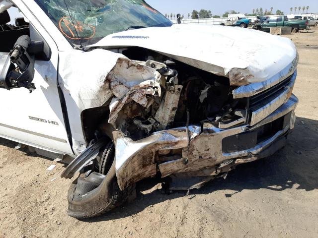 Photo 9 from auction – 2016 CHEVROLET SILV2500 4 with VIN 1GC1KWE82GF245406