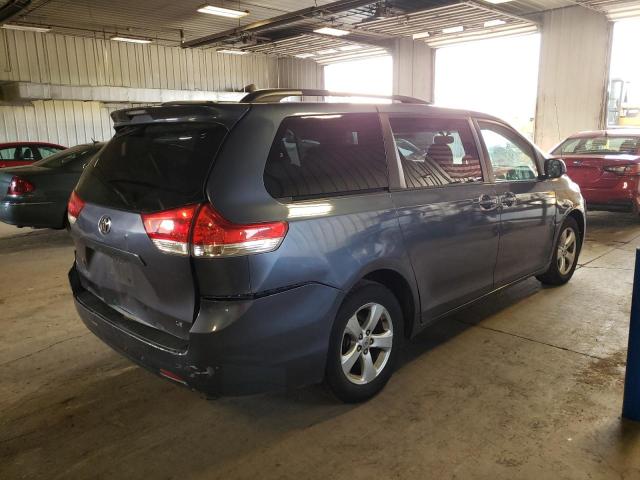 Photo 4 from auction – 2014 TOYOTA SIENNA LE with VIN 5TDKK3DC4ES419112