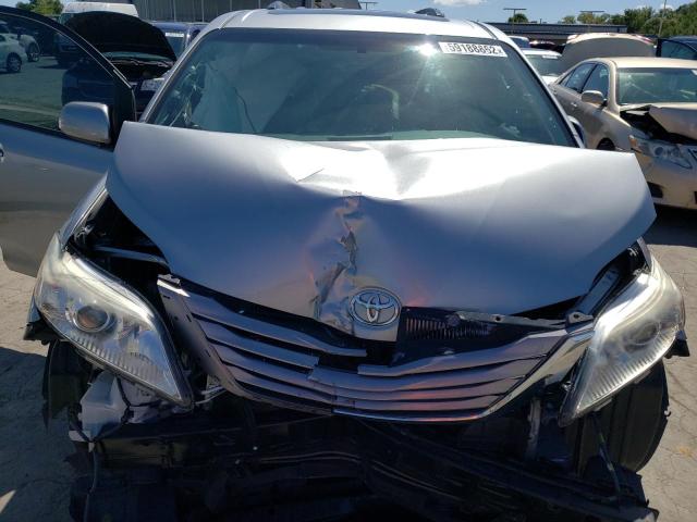 Photo 7 from auction – 2017 TOYOTA SIENNA XLE with VIN 5TDYZ3DC3HS817096