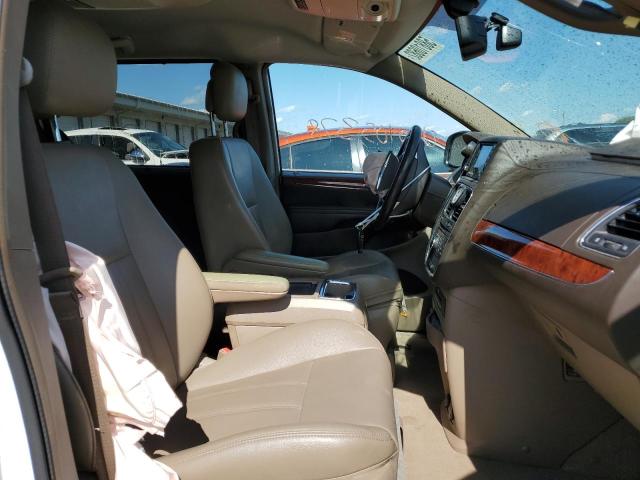 Photo 5 from auction – 2014 CHRYSLER TOWN & COU with VIN 2C4RC1CG0ER420304