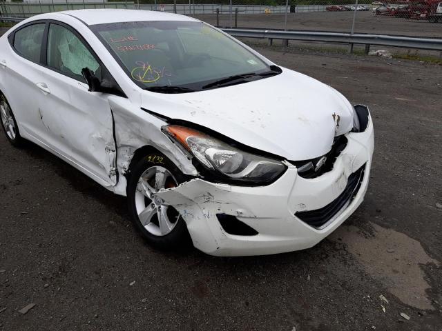 Photo 9 from auction – 2012 HYUNDAI ELANTRA GL with VIN 5NPDH4AE5CH137146
