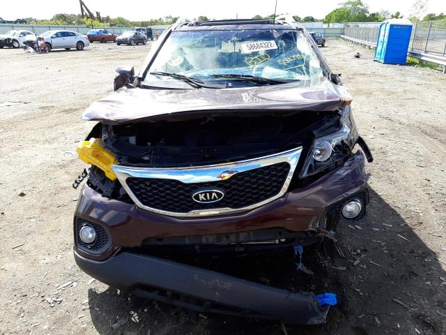 Photo 9 from auction – 2011 KIA SORENTO EX with VIN 5XYKUDA28BG052798