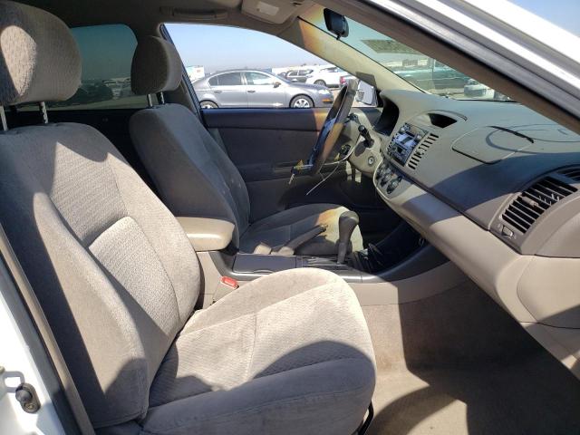 Photo 5 from auction – 2004 TOYOTA CAMRY LE with VIN 4T1BE32K34U338660