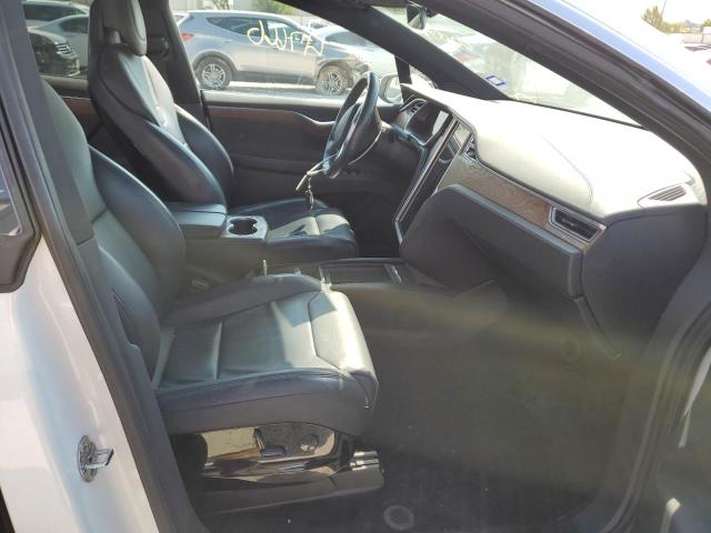 Photo 5 from auction – 2016 TESLA MODEL X with VIN 5YJXCAE22GF025578
