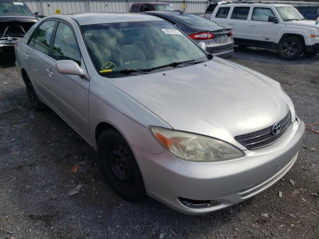 TOYOTA CAMRY LE 2003 with VIN 4T1BE30K93U252836 - Photo from auction