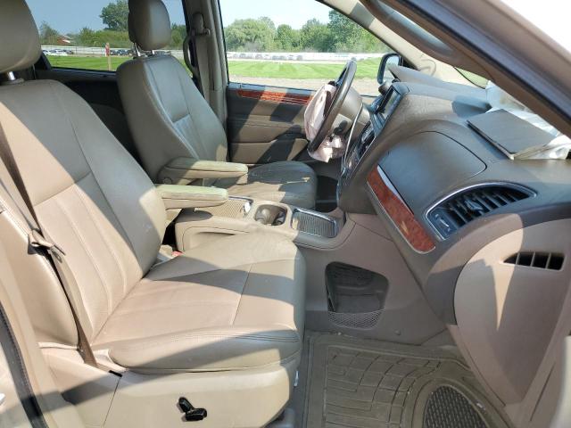 Photo 5 from auction – 2014 CHRYSLER TOWN & COU with VIN 2C4RC1CG5ER461401
