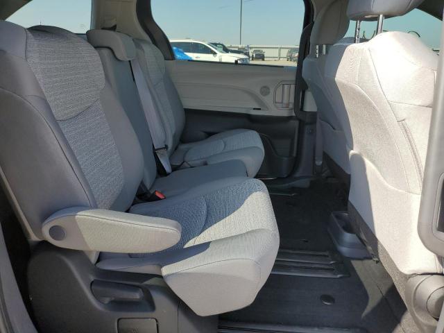 Photo 6 from auction – 2022 TOYOTA SIENNA LE with VIN 5TDKRKEC5NS113203