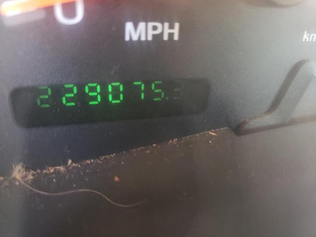 Photo 8 from auction – 2003 FORD F150 with VIN 1FTRF17293NB41188