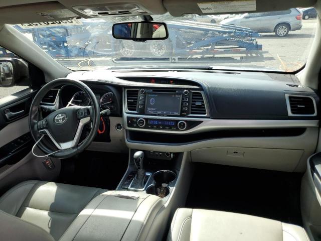 Photo 9 from auction – 2019 TOYOTA HIGHLANDER with VIN 5TDKZRFH6KS337174