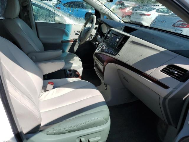 Photo 5 from auction – 2012 TOYOTA SIENNA XLE with VIN 5TDYK3DC1CS243398