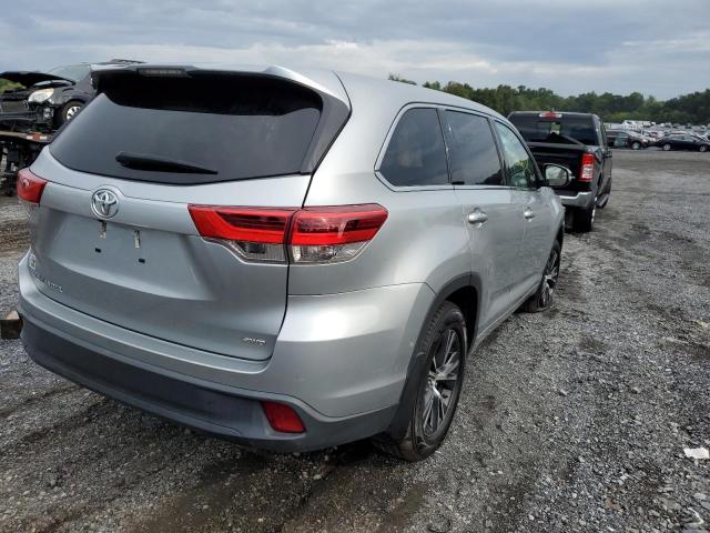 Photo 4 from auction – 2018 TOYOTA HIGHLANDER with VIN 5TDBZRFH8JS802147