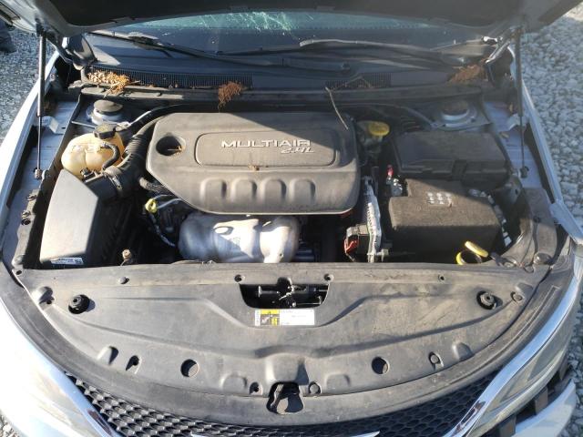 Photo 7 from auction – 2015 CHRYSLER 200 LIMITE with VIN 1C3CCCAB3FN681051