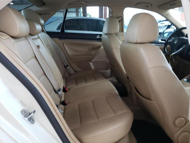 Photo 6 from auction – 2007 VOLKSWAGEN JETTA WOLF with VIN 3VWEG71KX7M181932