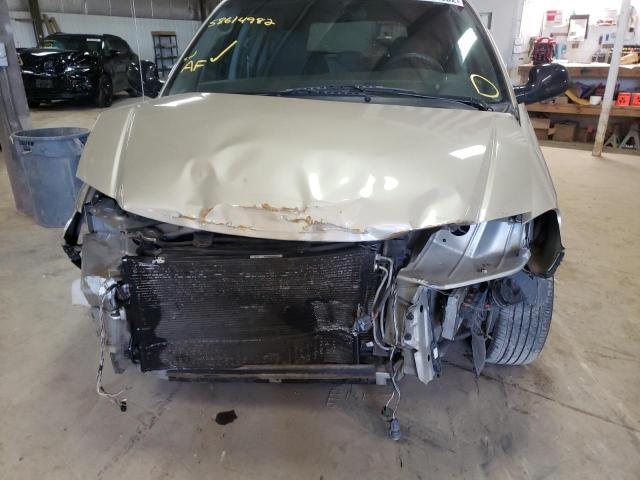 Photo 9 from auction – 2007 CHRYSLER TOWN & COU with VIN 2A4GP54L87R158236