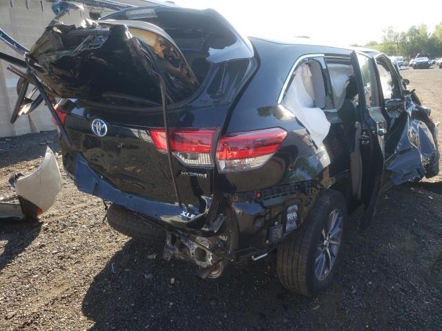Photo 4 from auction – 2018 TOYOTA HIGHLANDER with VIN 5TDJGRFH6JS046965
