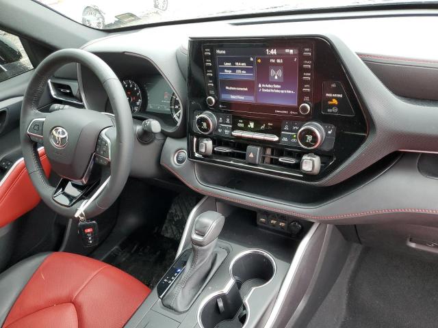 Photo 9 from auction – 2021 TOYOTA HIGHLANDER with VIN 5TDLZRAH6MS038377