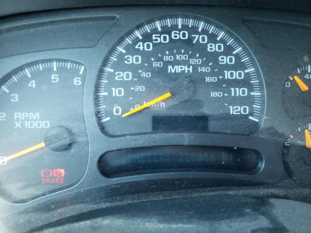 Photo 8 from auction – 2004 CHEVROLET SILVERADO with VIN 2GCEK13T641365188