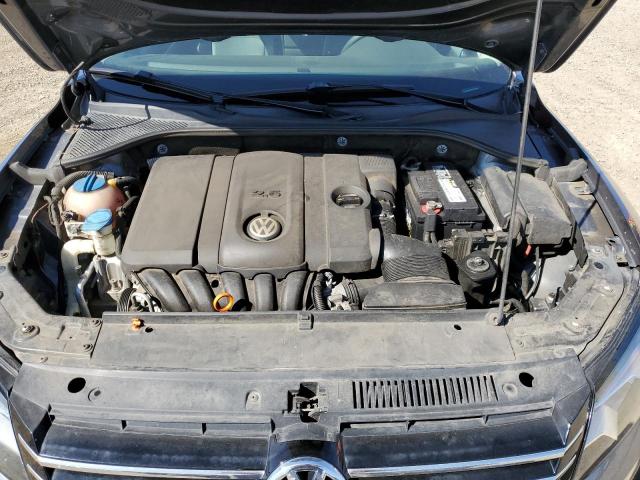 Photo 7 from auction – 2013 VOLKSWAGEN PASSAT SE with VIN 1VWBP7A33DC012389