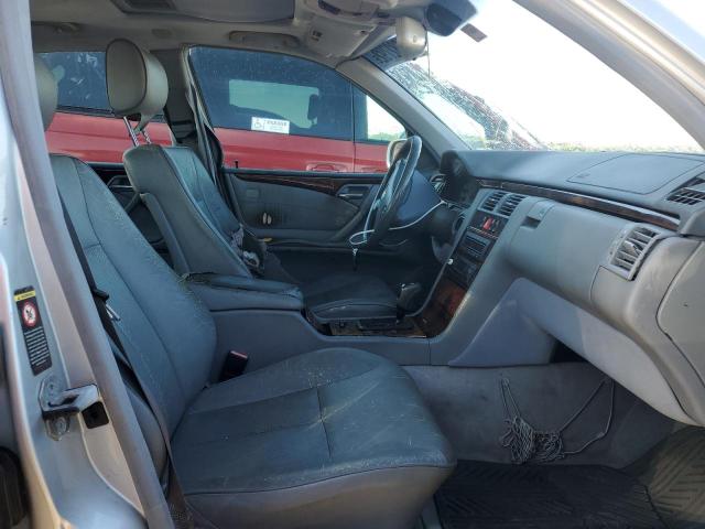 Photo 5 from auction – 2001 MERCEDES-BENZ E 430 with VIN WDBJF70J91B212694