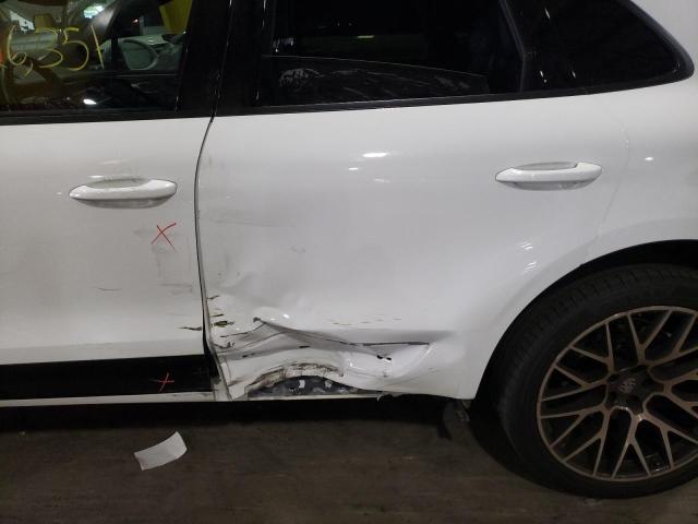 Photo 9 from auction – 2019 PORSCHE MACAN with VIN WP1AA2A58KLB06204