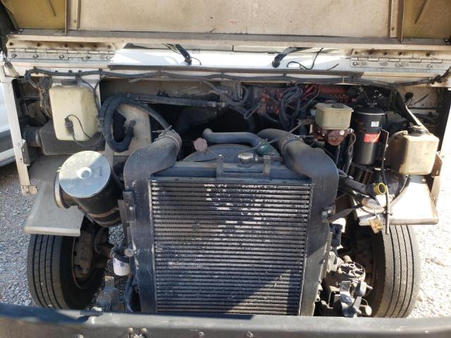 Photo 7 from auction – 2000 FREIGHTLINER CHASSIS M with VIN 4UZA4FF44YCF81095