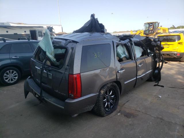 Photo 4 from auction – 2011 CADILLAC ESCALADE P with VIN 1GYS4CEF0BR149352
