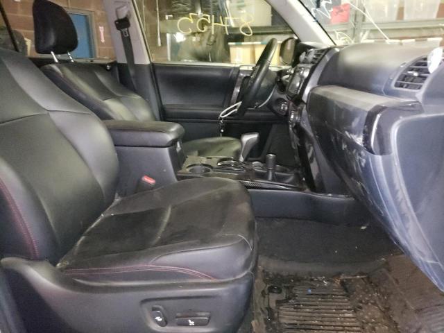 Photo 5 from auction – 2018 TOYOTA 4RUNNER SR with VIN JTEBU5JR3J5609476