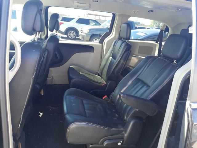 Photo 6 from auction – 2015 CHRYSLER TOWN & COU with VIN 2C4RC1BG4FR731088