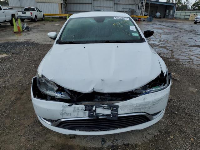 Photo 9 from auction – 2015 CHRYSLER 200 LIMITE with VIN 1C3CCCAB1FN640725