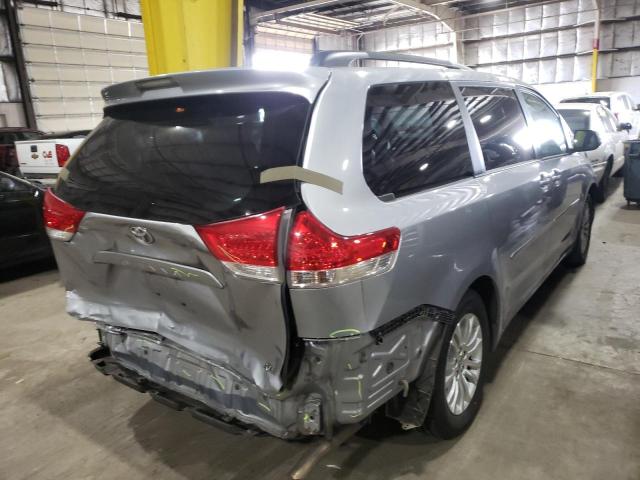 Photo 4 from auction – 2014 TOYOTA SIENNA XLE with VIN 5TDYK3DC5ES460195