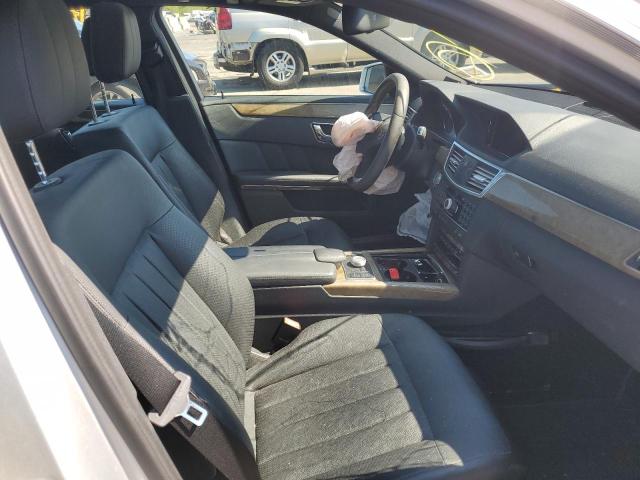 Photo 5 from auction – 2011 MERCEDES-BENZ E 550 4MAT with VIN WDDHF9AB1BA421881