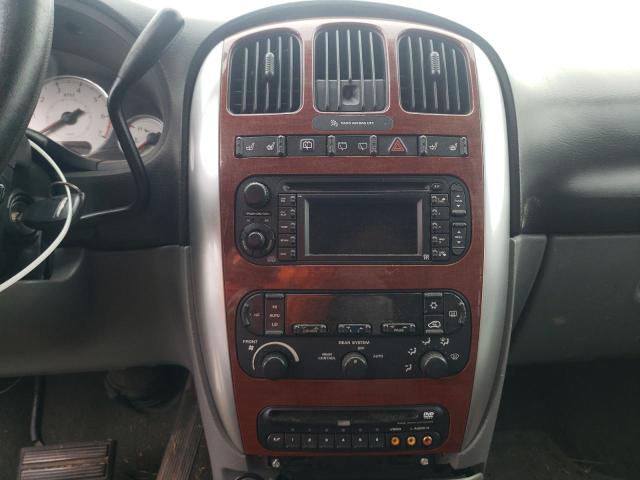 Photo 9 from auction – 2005 CHRYSLER TOWN & COU with VIN 2C8GP64L65R487394