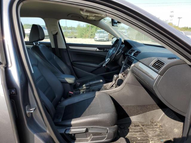 Photo 5 from auction – 2015 VOLKSWAGEN PASSAT S with VIN 1VWAT7A31FC039486