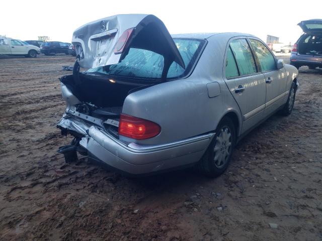 Photo 4 from auction – 1999 MERCEDES-BENZ E 320 with VIN WDBJF65H9XA878775