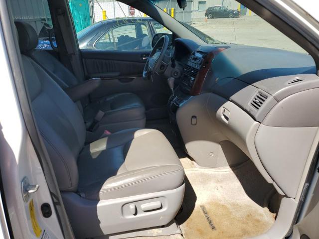 Photo 5 from auction – 2005 TOYOTA SIENNA XLE with VIN 5TDBA22C15S042352
