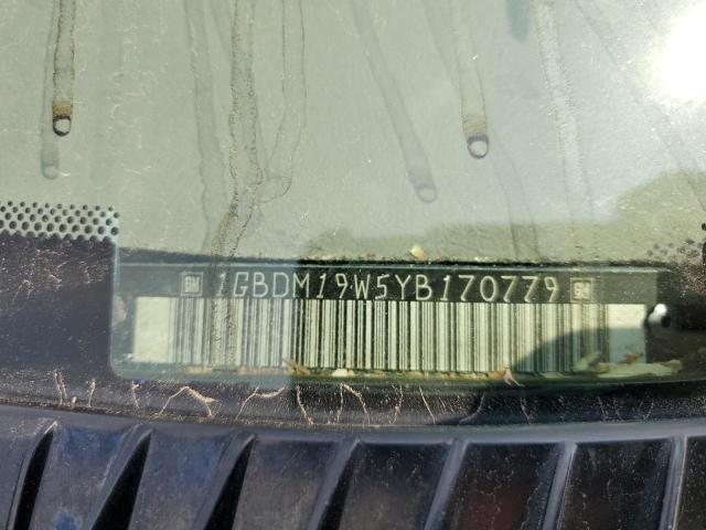 Photo 10 from auction – 2000 CHEVROLET ASTRO with VIN 1GBDM19W5YB170779
