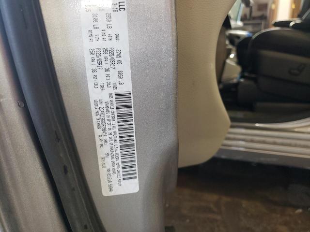 Photo 10 from auction – 2016 CHRYSLER TOWN & COU with VIN 2C4RC1BGXGR290410