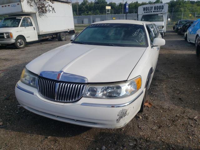Photo 9 from auction – 2000 LINCOLN TOWN CAR E with VIN 1L1FM81W9YY860344