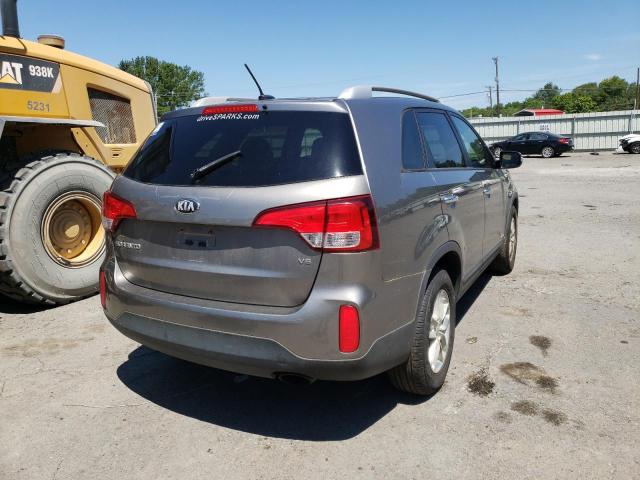 Photo 4 from auction – 2015 KIA SORENTO LX with VIN 5XYKTDA72FG604946