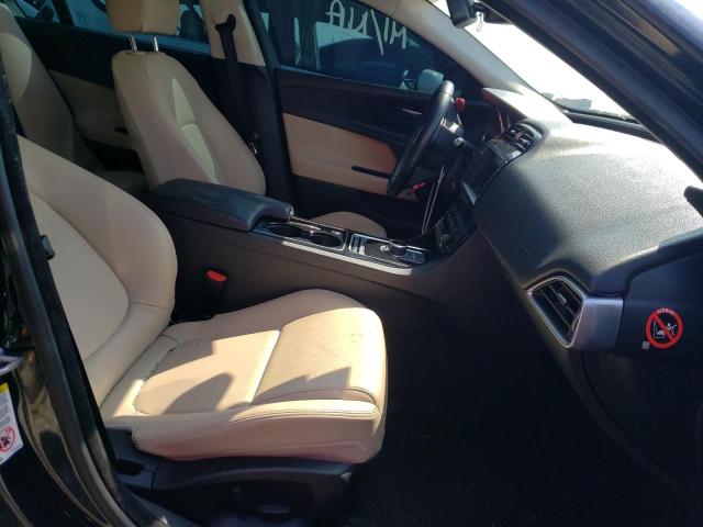 Photo 5 from auction – 2017 JAGUAR XE with VIN SAJAR4BG3HA954146