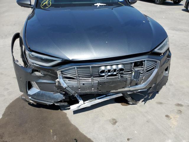 Photo 9 from auction – 2019 AUDI E-TRON PRE with VIN WA1VAAGE6KB008437