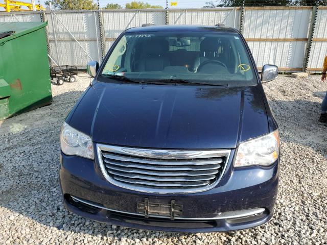 Photo 9 from auction – 2013 CHRYSLER TOWN & COU with VIN 2C4RC1CGXDR736811