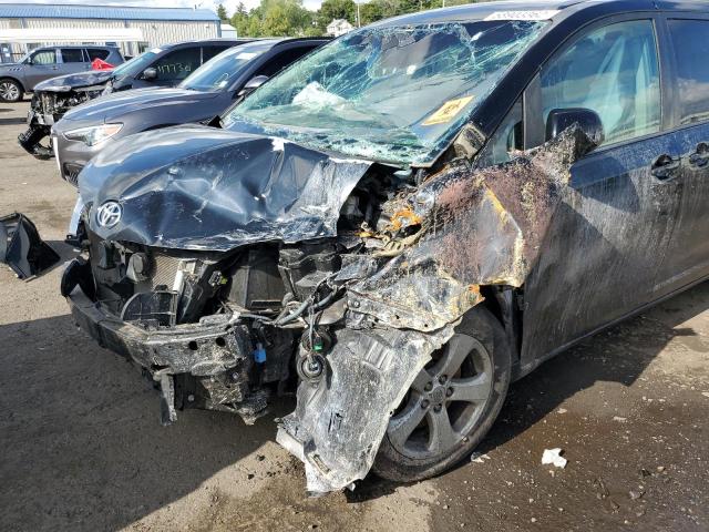 Photo 9 from auction – 2015 TOYOTA SIENNA LE with VIN 5TDKK3DC0FS563354